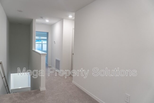 Building Photo - 10516 Sage Canyon Dr.