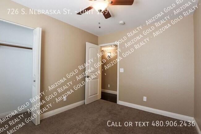Building Photo - 726 S Nebraska St