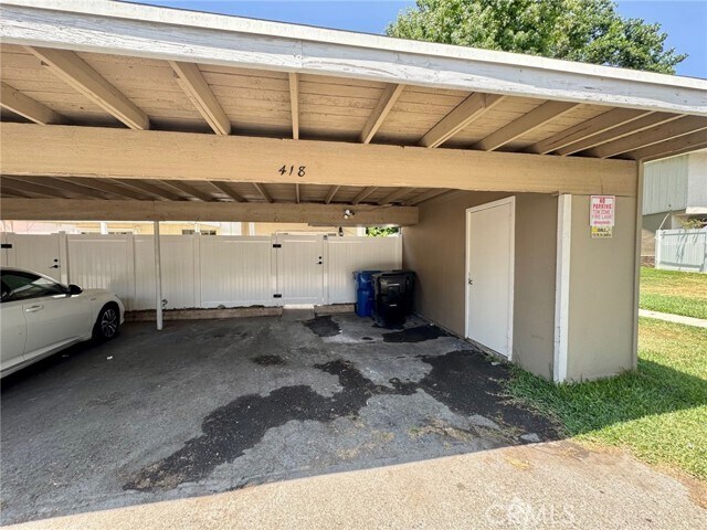 Building Photo - 418 N Cerritos Ave
