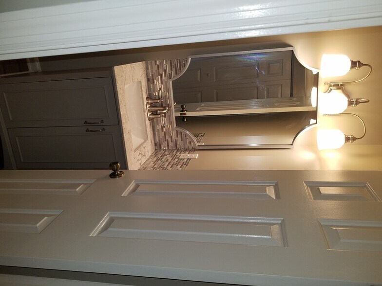 Building Photo - 31 Sally Ann Pl