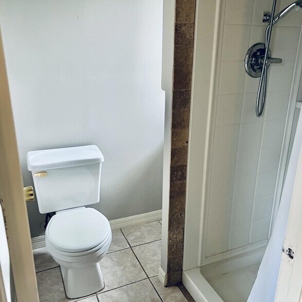 Building Photo - 530 SW Prima Vista Blvd