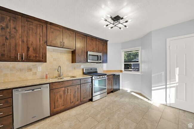 Building Photo - 7899 S Grant St