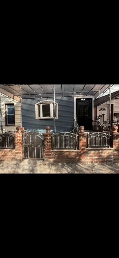 Building Photo - 189 Sheridan Ave