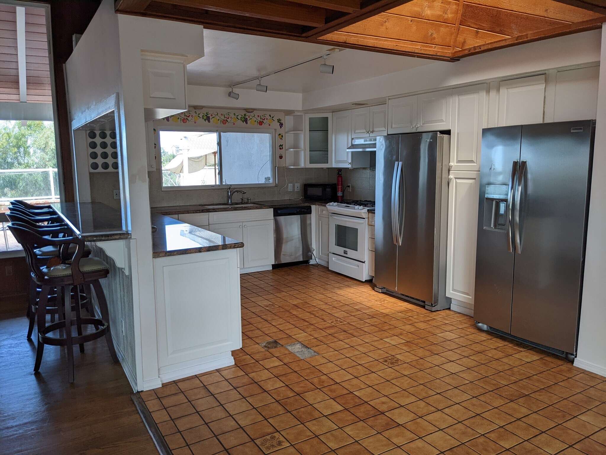 Building Photo - 5617 Dorothy Way