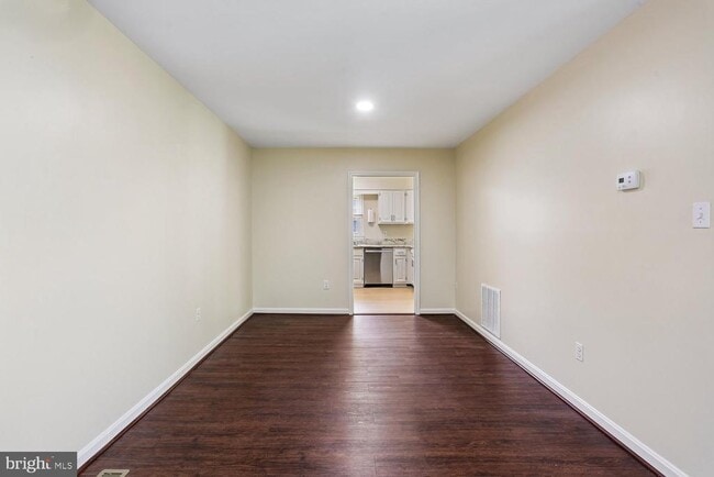 Building Photo - 7561 Heatherton Ln