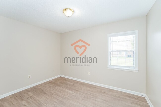 Building Photo - 2 bed / 1 bath ~ Ladson, SC Move-In Today!