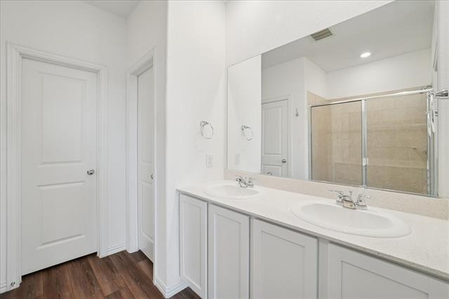 Building Photo - 846 Sitwell Dr