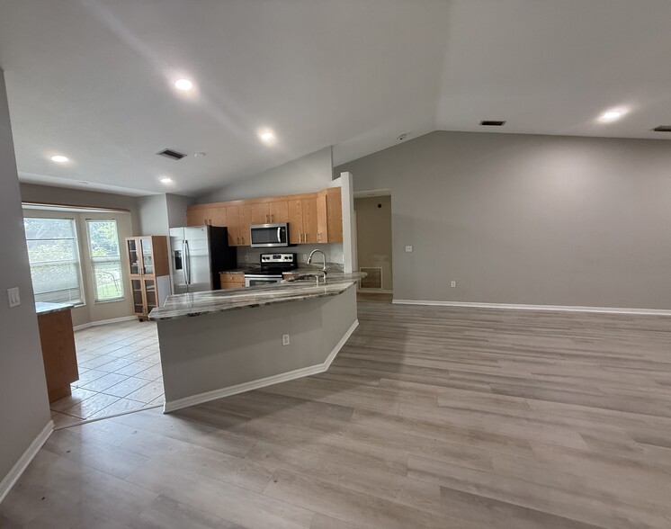 Building Photo - 4156 Molokai Dr