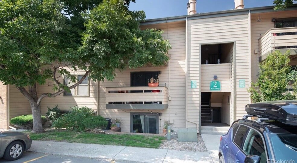 Building Photo - 410 Zang St