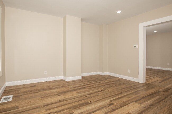 Building Photo - 676 Hanford St