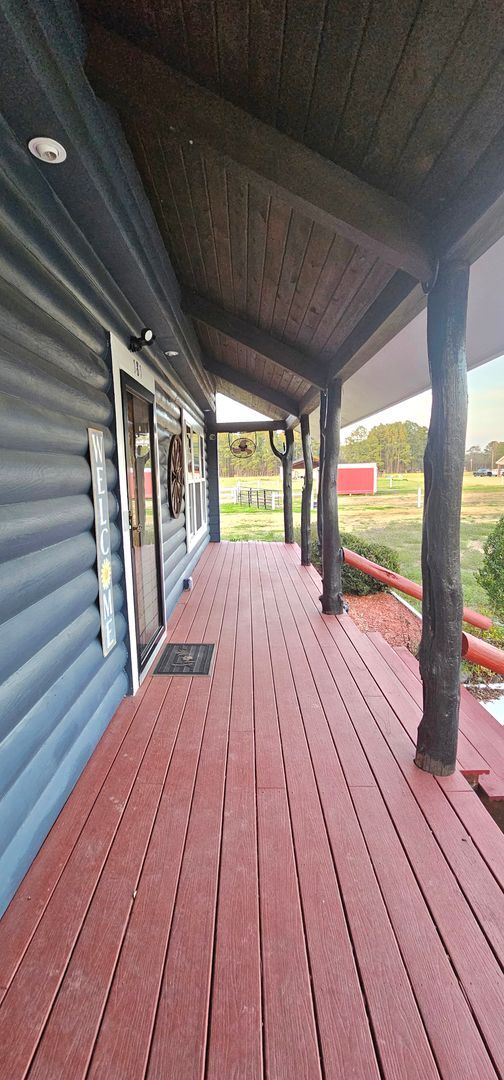 Building Photo - Private Log Cabin Home Peaceful Country Living on Acreage