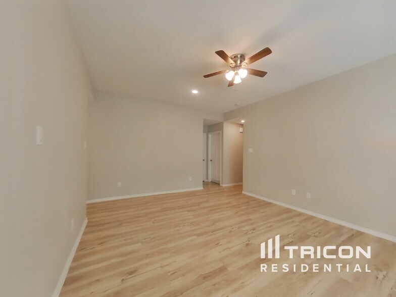 Building Photo - 17588 Rosewood Manor Ln