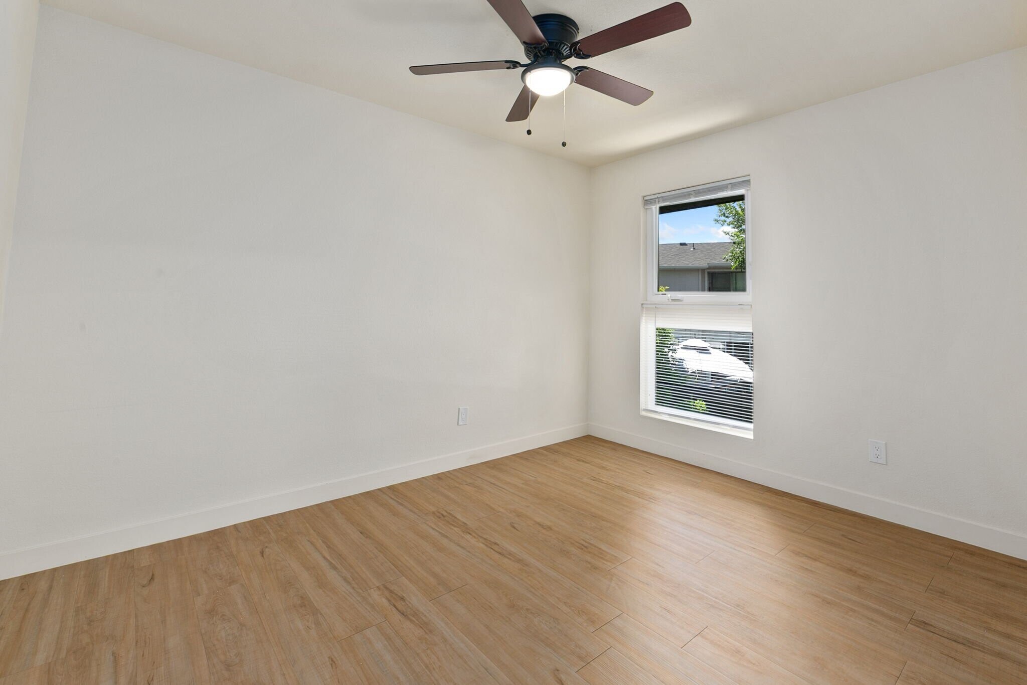 Building Photo - 1624 Banyan Dr