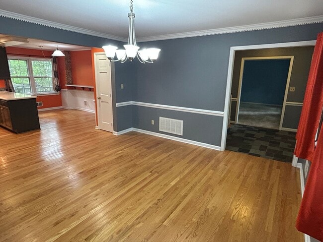 Building Photo - 5 Bed | 3.5 Bath House in Raleigh