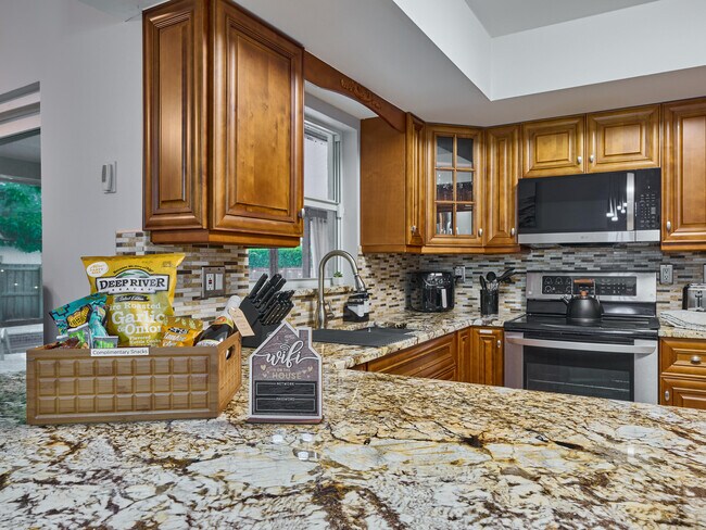 Building Photo - 1267 Summerwood Cir