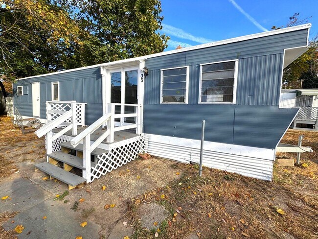 Primary Photo - Renovated Two Bedroom Mobile Home