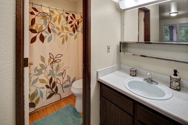 Building Photo - Driftwood