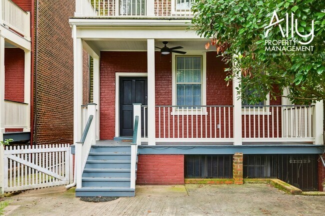 Building Photo - 2206 E Broad St
