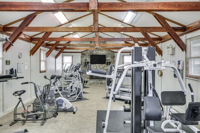 Building Photo - 91 Bruin Rd