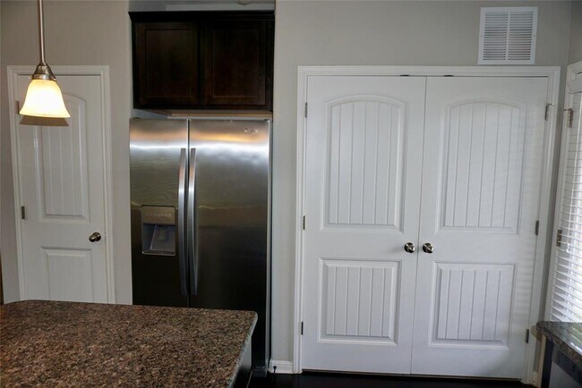 Building Photo - 1401 Little Elm Trail