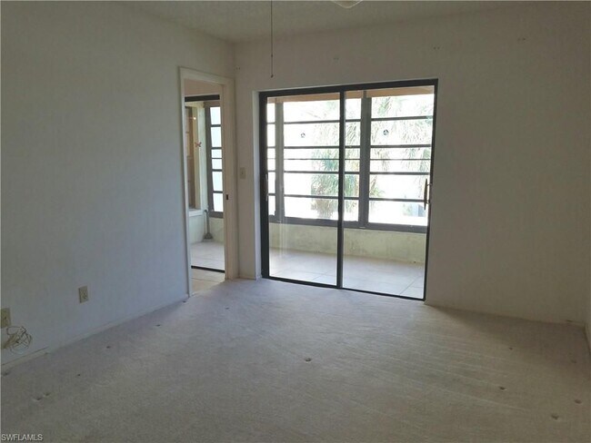 Building Photo - 3625 Boca Ciega Dr