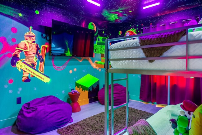 Building Photo - 8928 Cuban Palm Rd