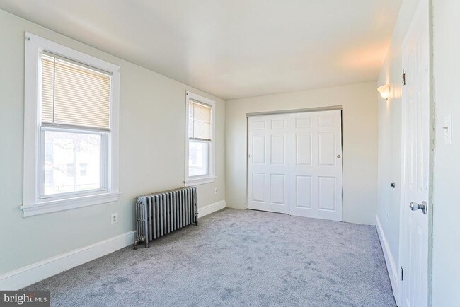 Building Photo - 349 S Springfield Rd