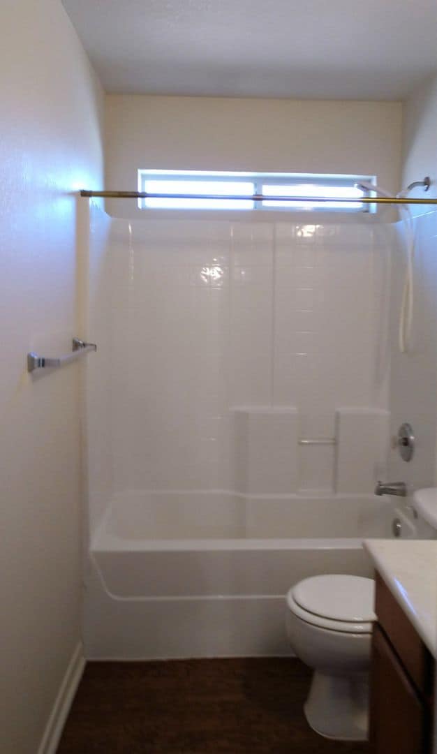 Building Photo - 408 Brittney Way