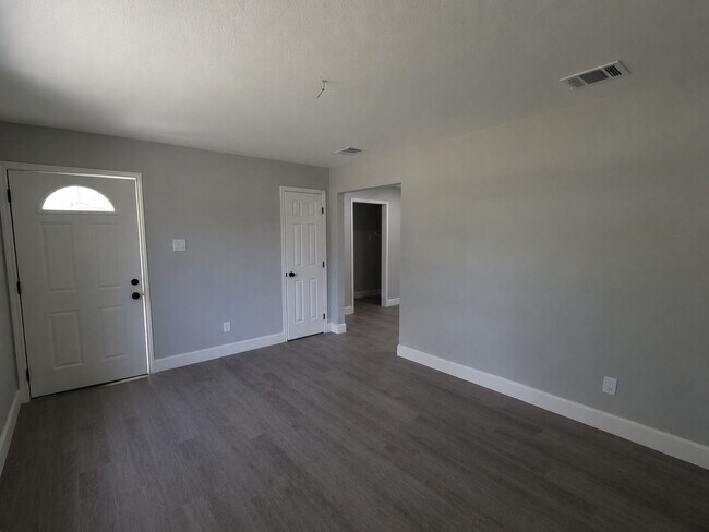 Building Photo - 6622 Cobalt St