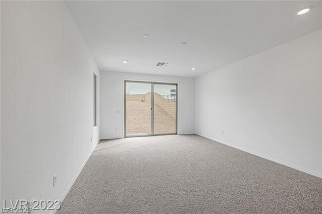 Building Photo - 10 Sun Lily Ln