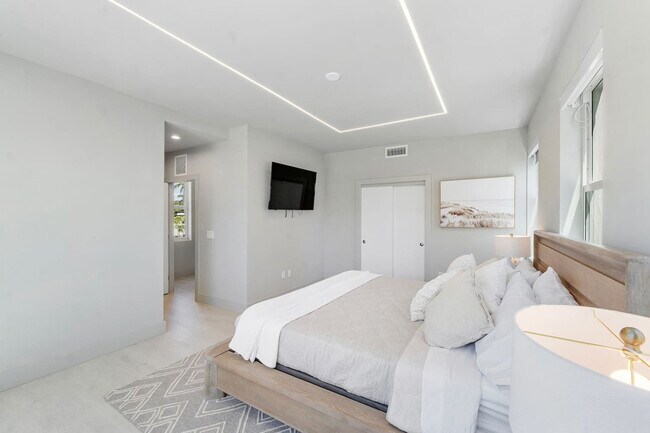 Building Photo - 99 Seaside Ave