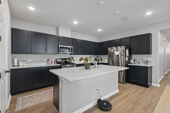Building Photo - 26 Winged Elm Ct