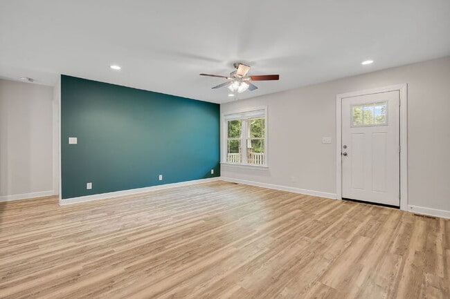 Building Photo - Modern Country Living in Goochland – 3 Bedroom Home on 1.85 Acres