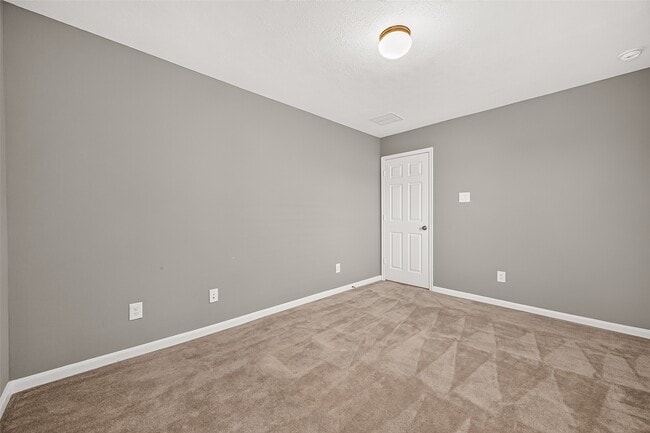 Building Photo - 8932 Hollister Commons Ln
