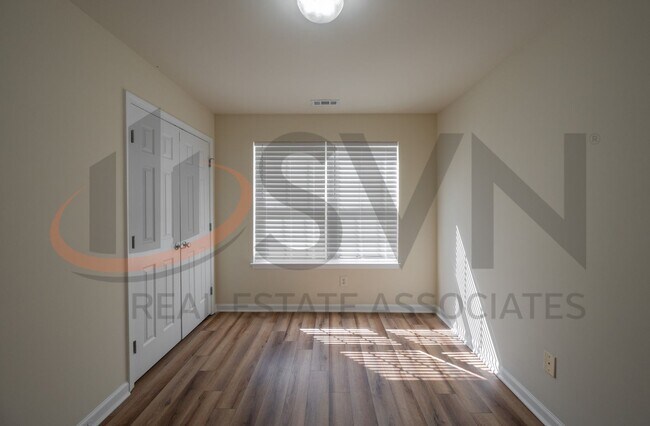 Building Photo - Spacious 4BR, 2.5BA Summer Meadow Durham Home