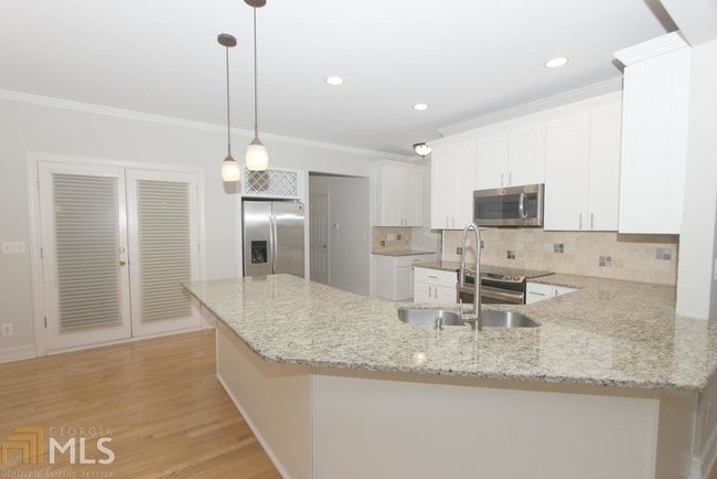 Building Photo - 6320 Deerwoods Trail