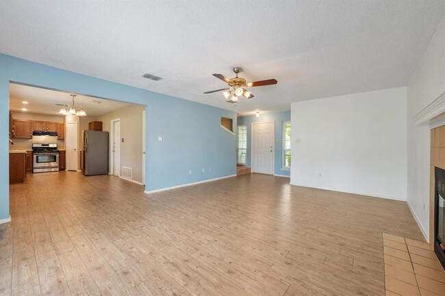 Building Photo - 1016 Peggotty Pl