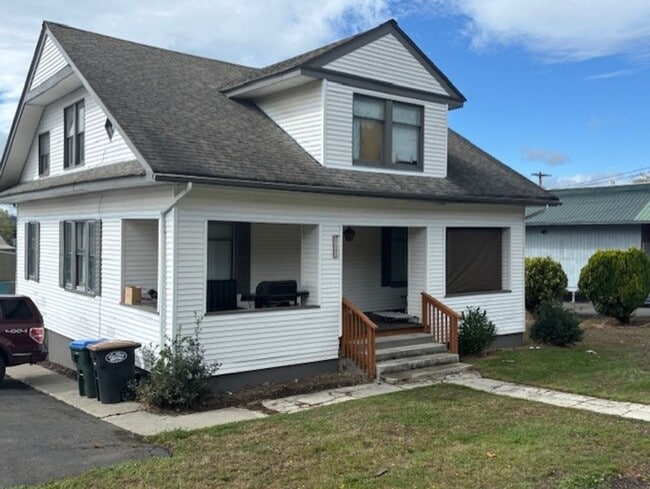 Building Photo - STATUS: *HOLD*  | R273B | $1895 + $100 flat rate water/sewer