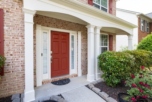 Building Photo - 5008 Bethpage Dr NE