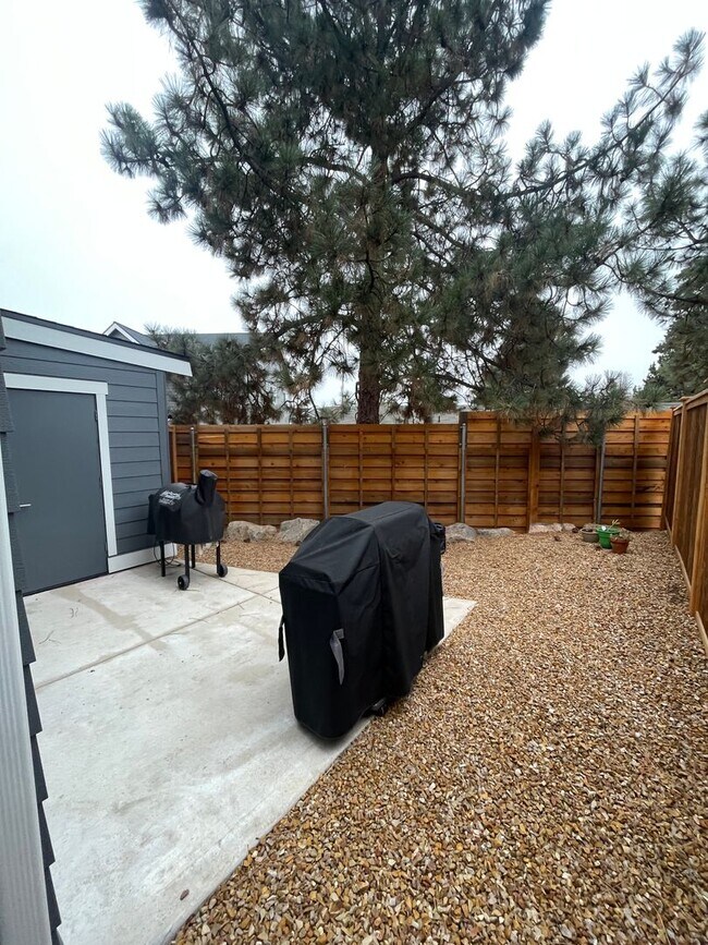 Building Photo - 61534 SE Lucia St