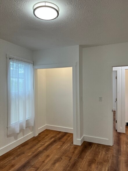 Building Photo - 94 Graham St