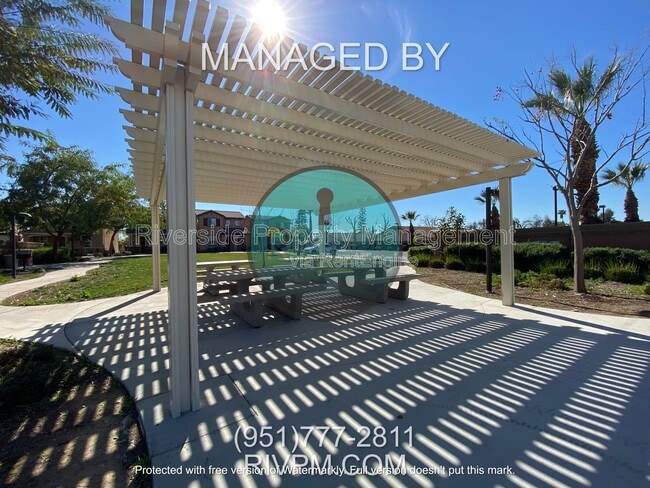 Building Photo - 4938 Ficus Ct