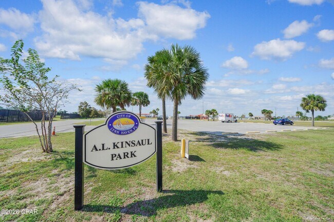 Building Photo - 404 Missouri Ave