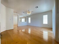 Building Photo - 3bedroom home in a GATED community near the strip