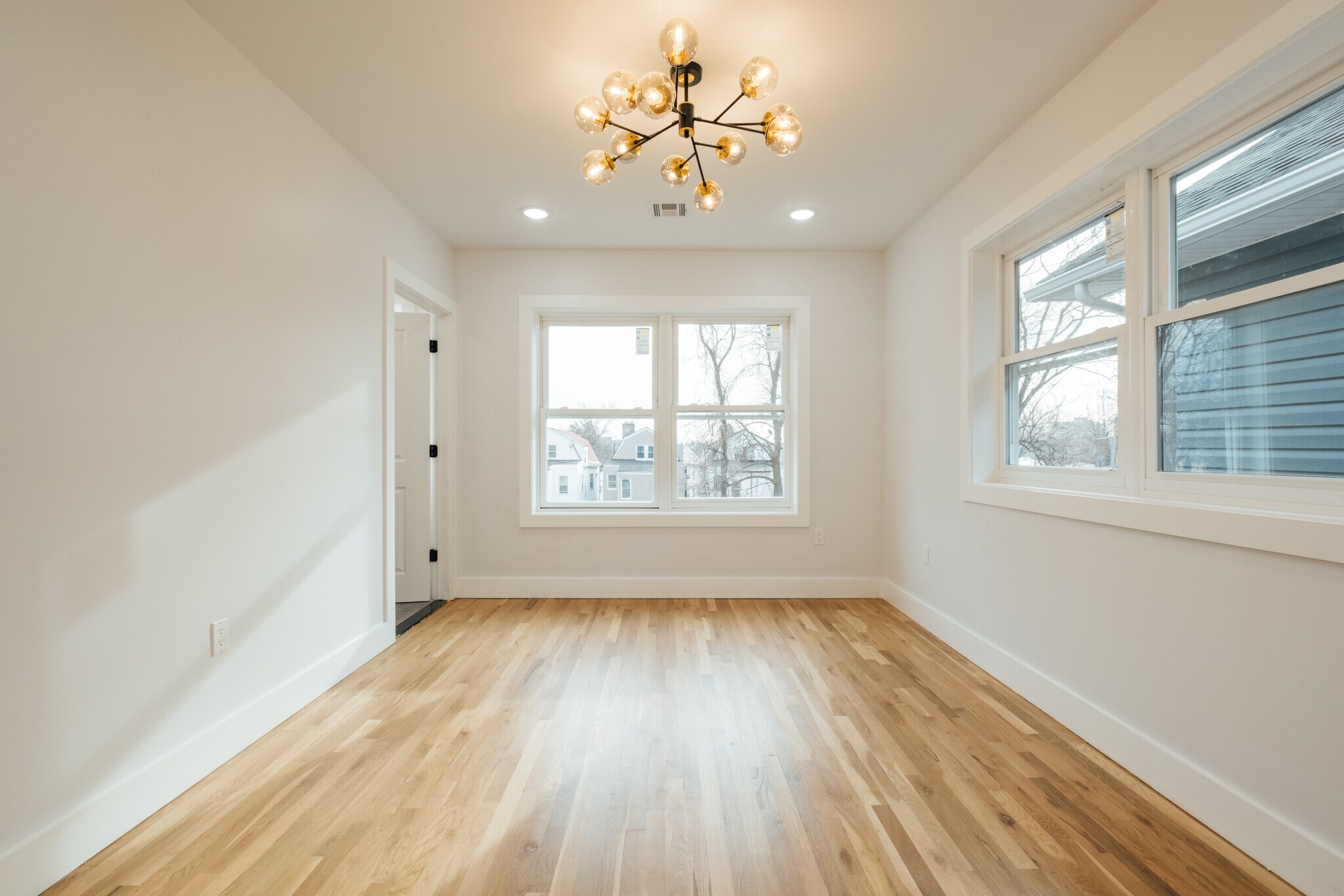 Building Photo - 90 Hollywood Ave