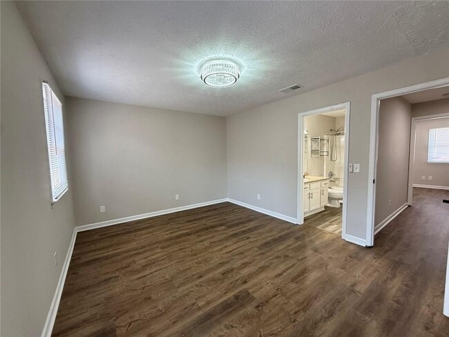 Building Photo - 2926 Webb Bridge Rd