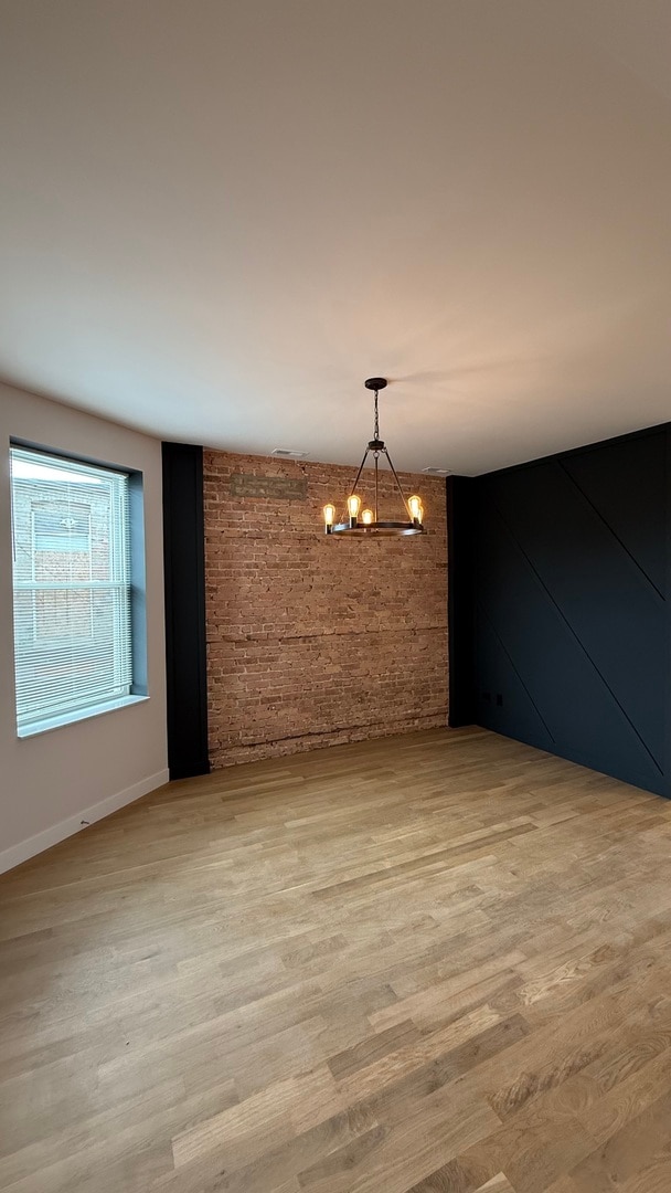 Building Photo - 1118 S Western Ave