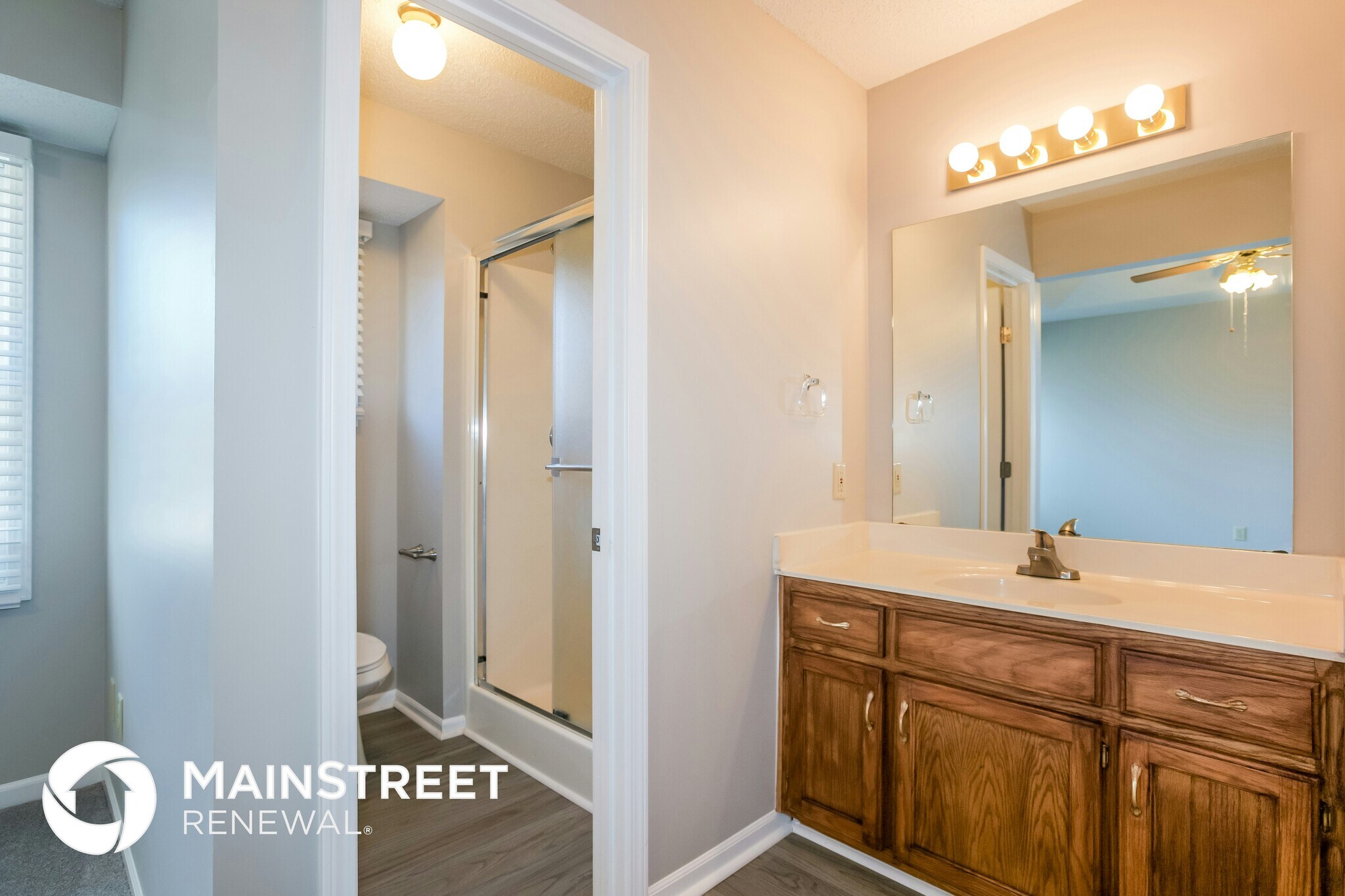 Building Photo - 613 SE Ashton Dr