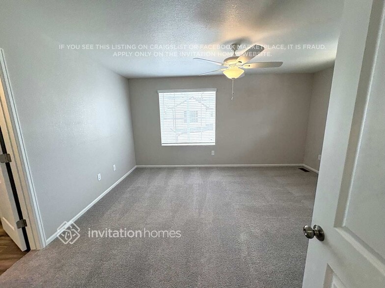 Building Photo - 3349 Streamwood Dr