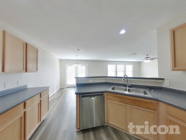 Building Photo - 5617 Victory Gallop Dr